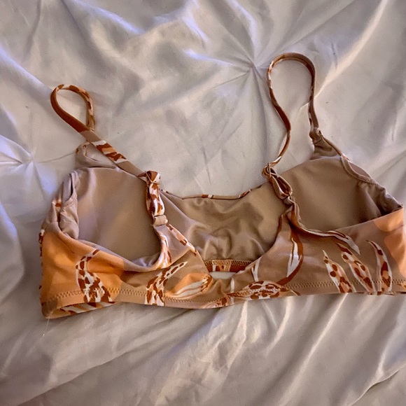 Aerie bikini top, size L - Picture 4 of 4